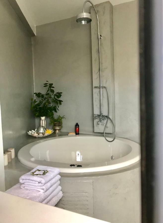 アテネStylish Penthouse With Acropolis And 360 Viewアパートメント エクステリア 写真